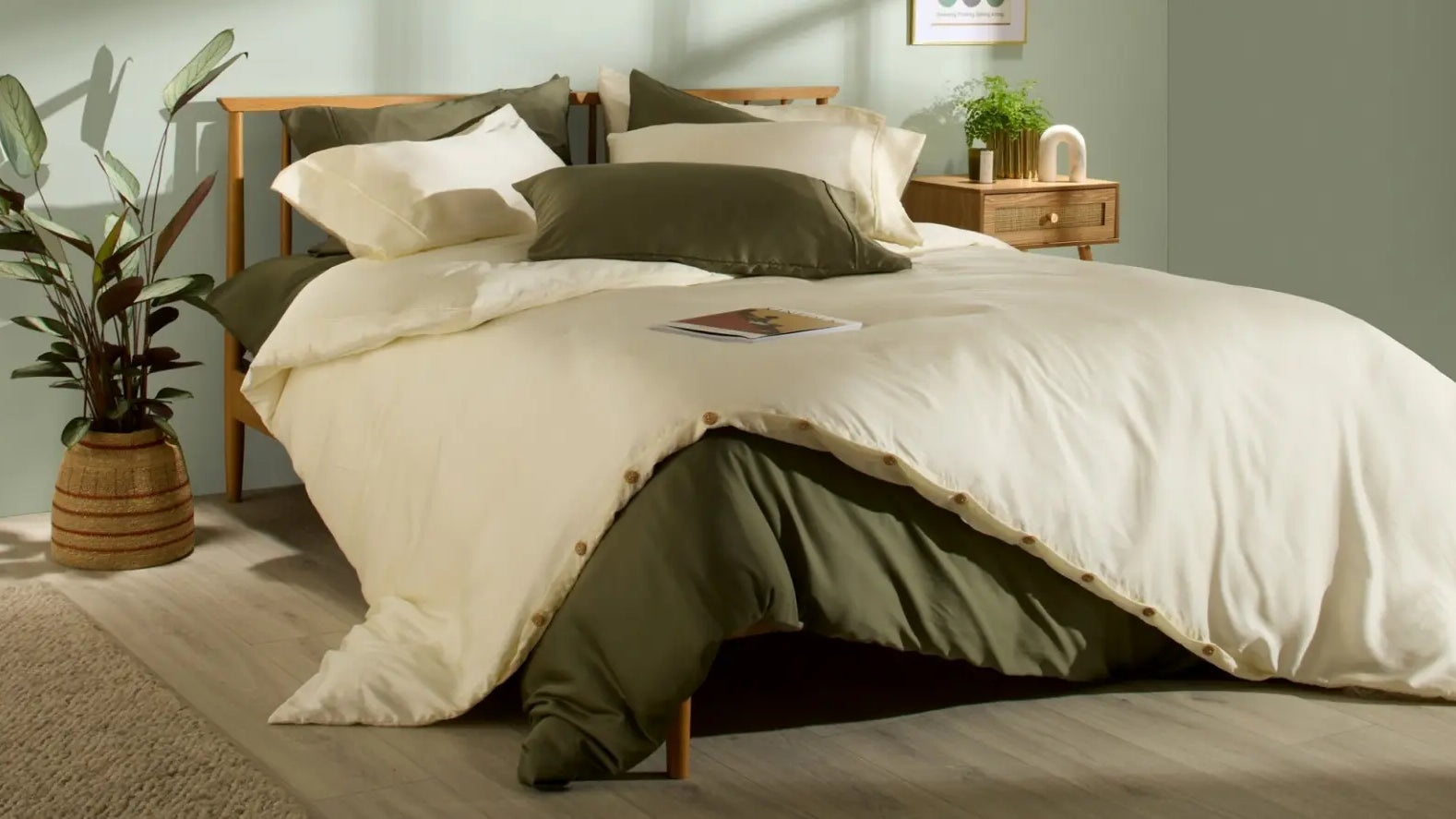 Difference Between 100% Bamboo and Bamboo French Linen Bedding