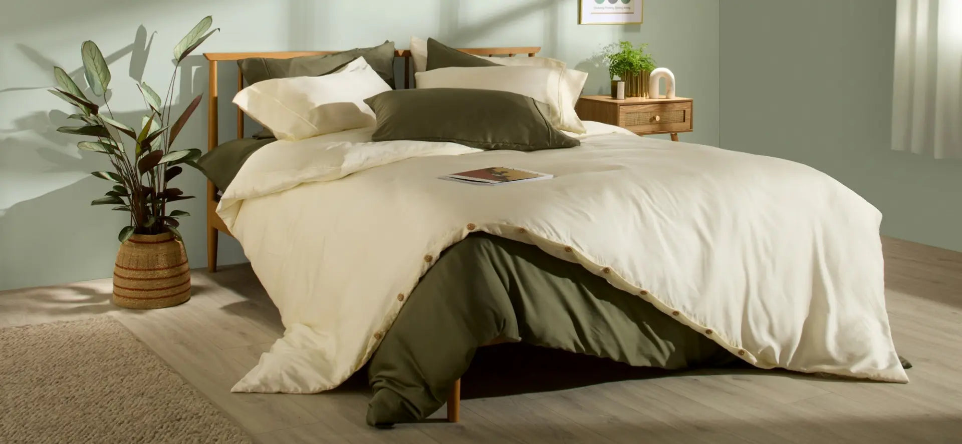 Difference Between 100% Bamboo and Bamboo French Linen Bedding