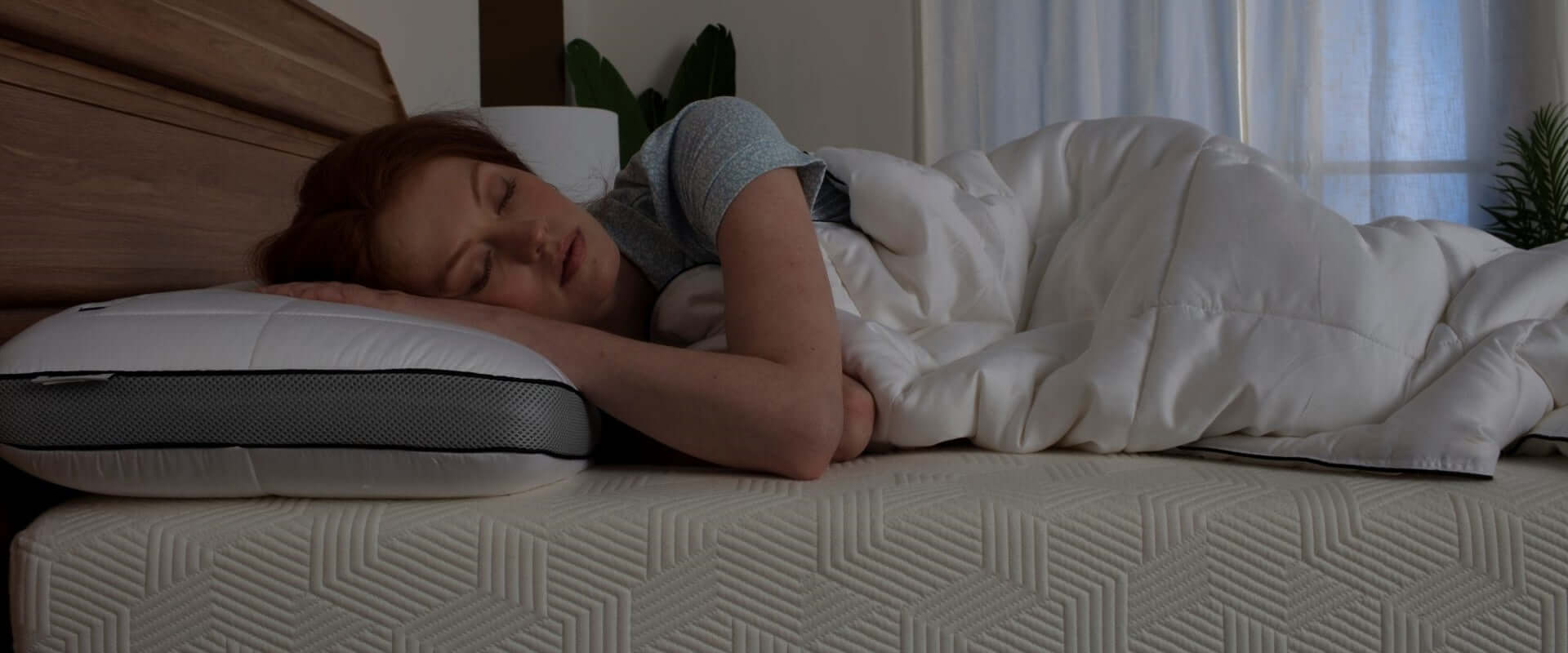 woman sleeping on the side 