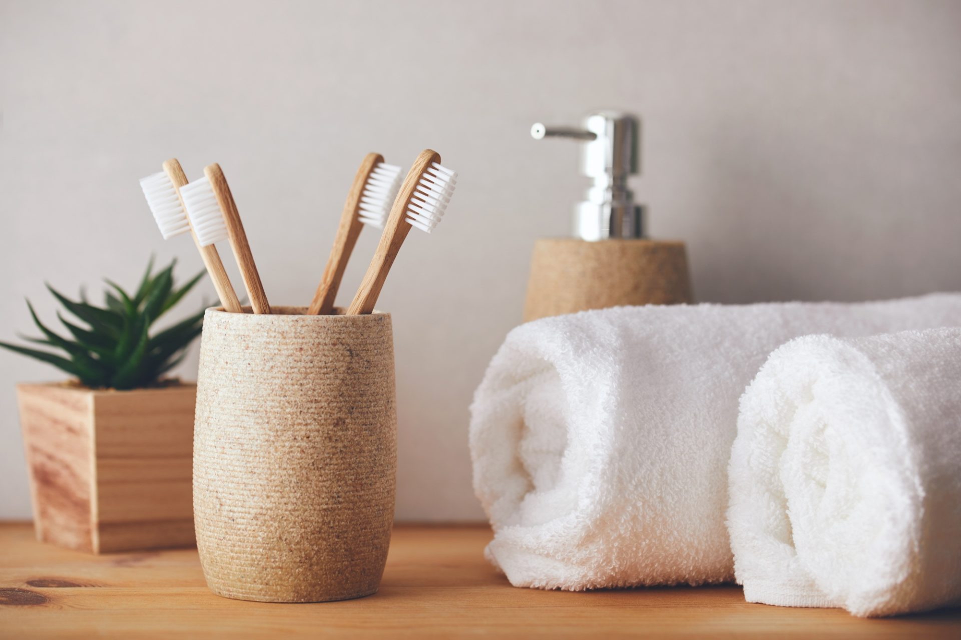 Bamboo Hand Towels vs Cotton: Which One Should You Choose?