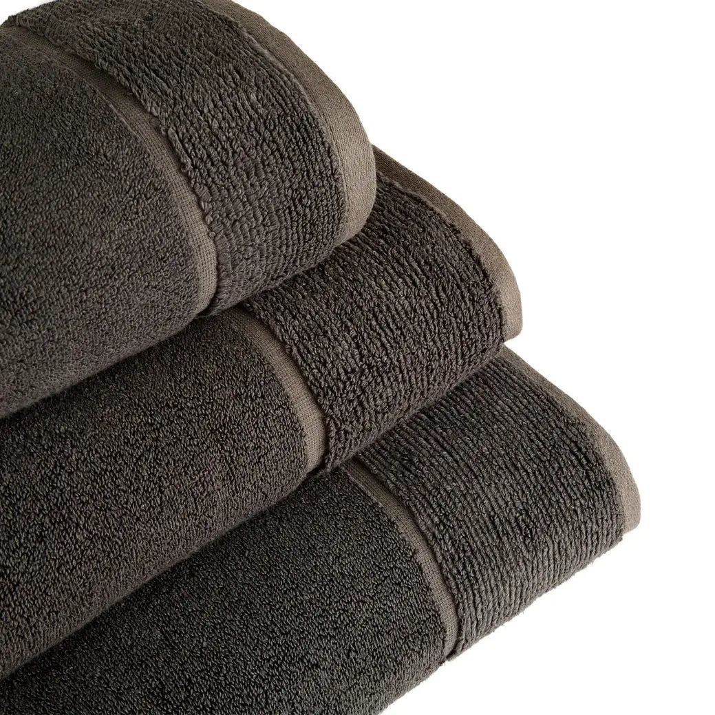 [BSUrbanGrey] Bath Sheet Bath Range Panda London Urban Grey Side View Grouped Towels and Rolled 