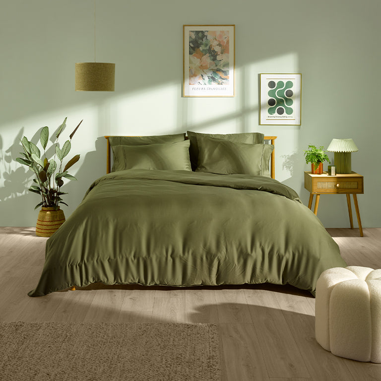 [ForestGreen] Signature Plus Bamboo Full Bedding Set Lifestyle Image