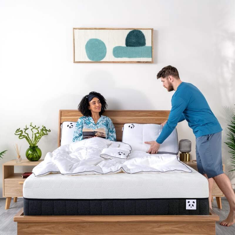 [HybridMattressPro] Couple on a Hybrid Bamboo Mattress Pro