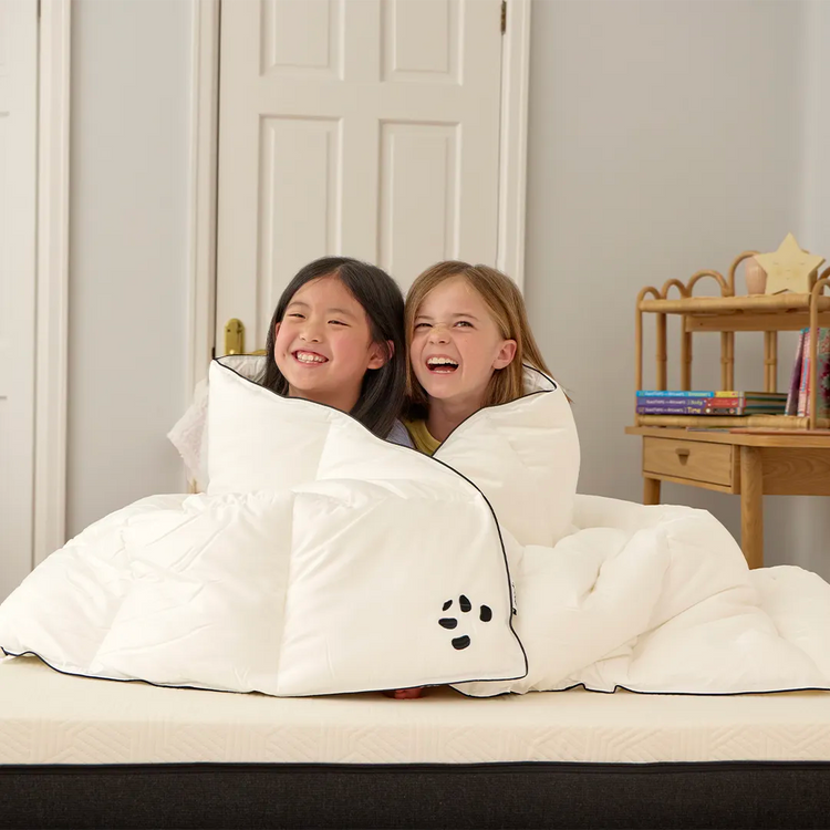 [all] Girls laughing and covered with a Kids Cloud Bamboo Duvet