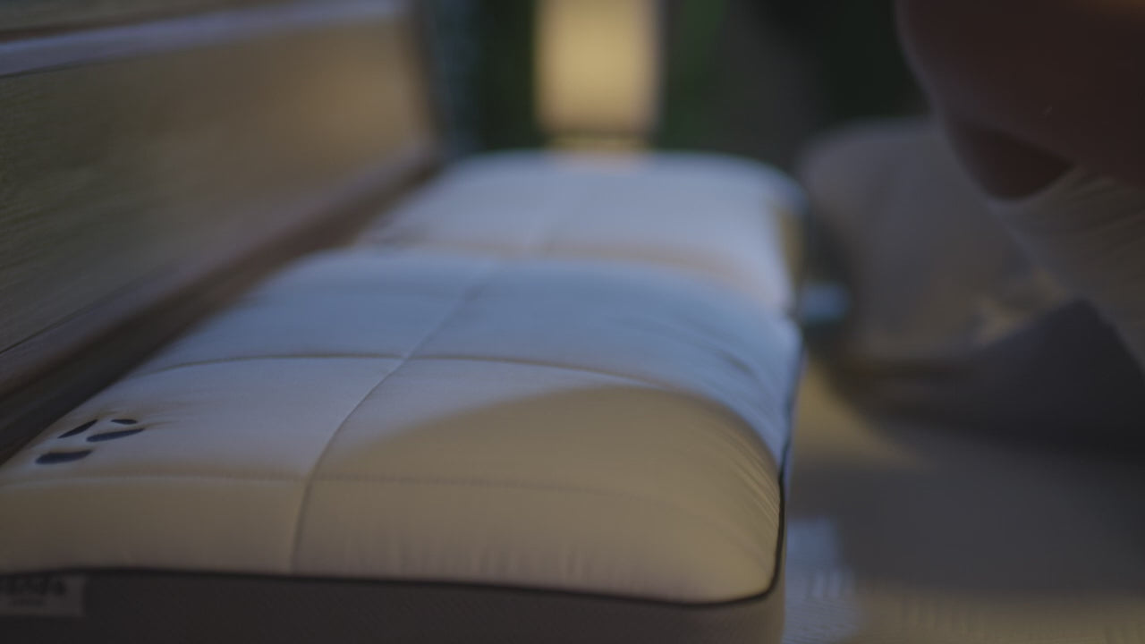 The Panda Hybrid Bamboo Pillow Full Video - PandaLondon